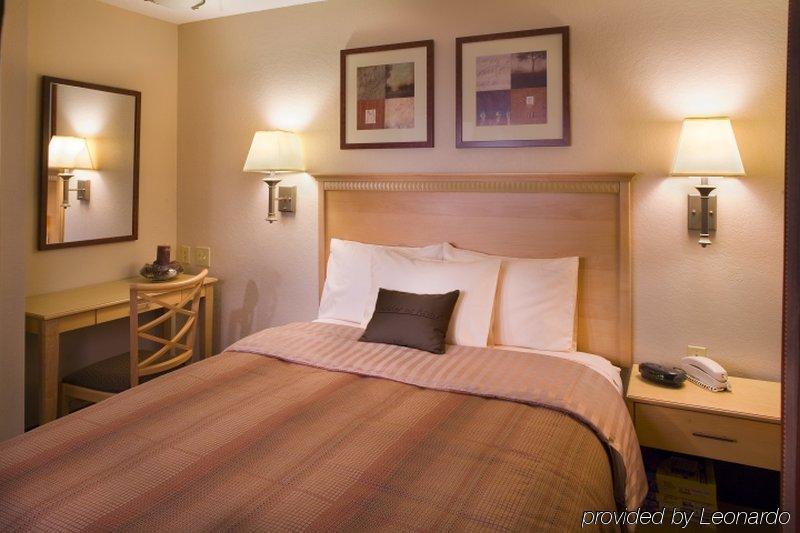 Candlewood Suites Lakewood, An Ihg Hotel Habitación foto